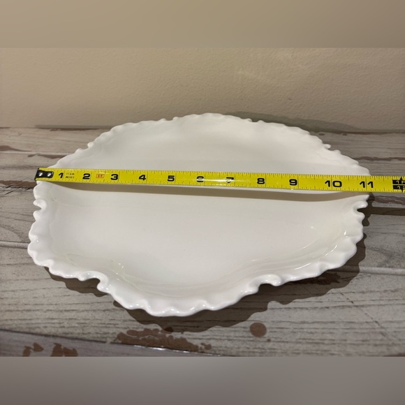 White Scalloped Edge Ceramic Plate River
Expression by Edna Nelson - Picture 3 of 5